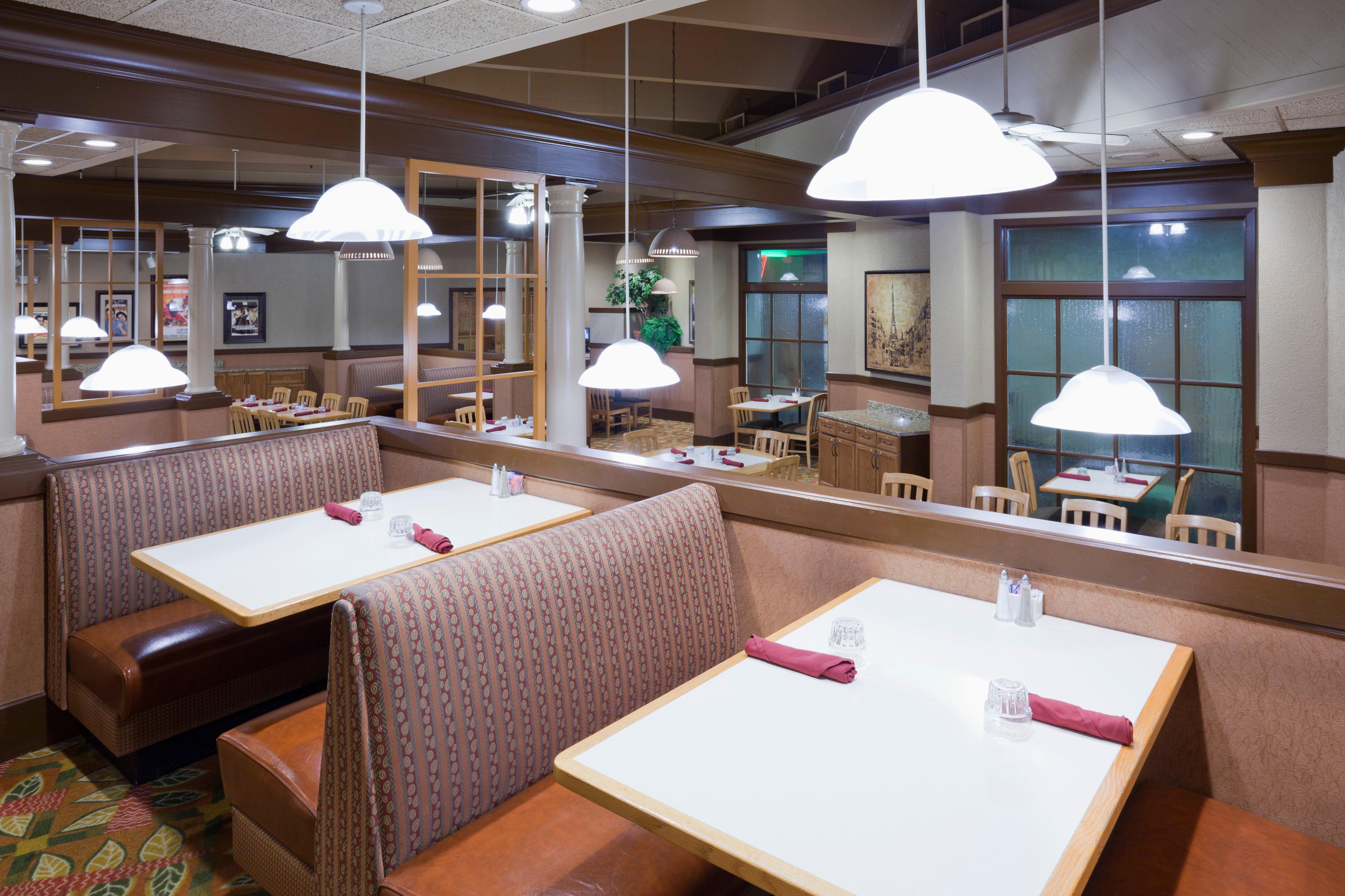 Holiday Inn & Suites St. Cloud By Ihg Saint Cloud Exterior foto